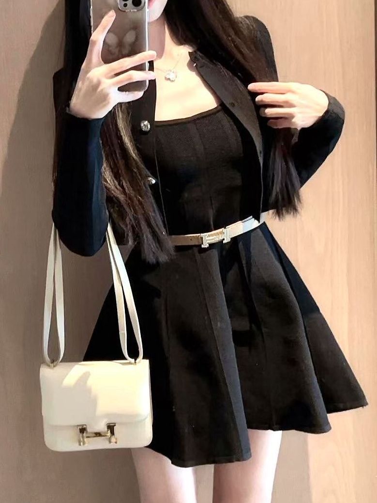 Belted Shirt Dress - ชุดเดรสไหมพรมฤดูใบไม้ร่วง-ฤดูหนาว ทรงเอไลน์ กระโปรงสองชิ้น แขนยาว มีเข็มขัดรัดเอว สไตล์ลำลอง