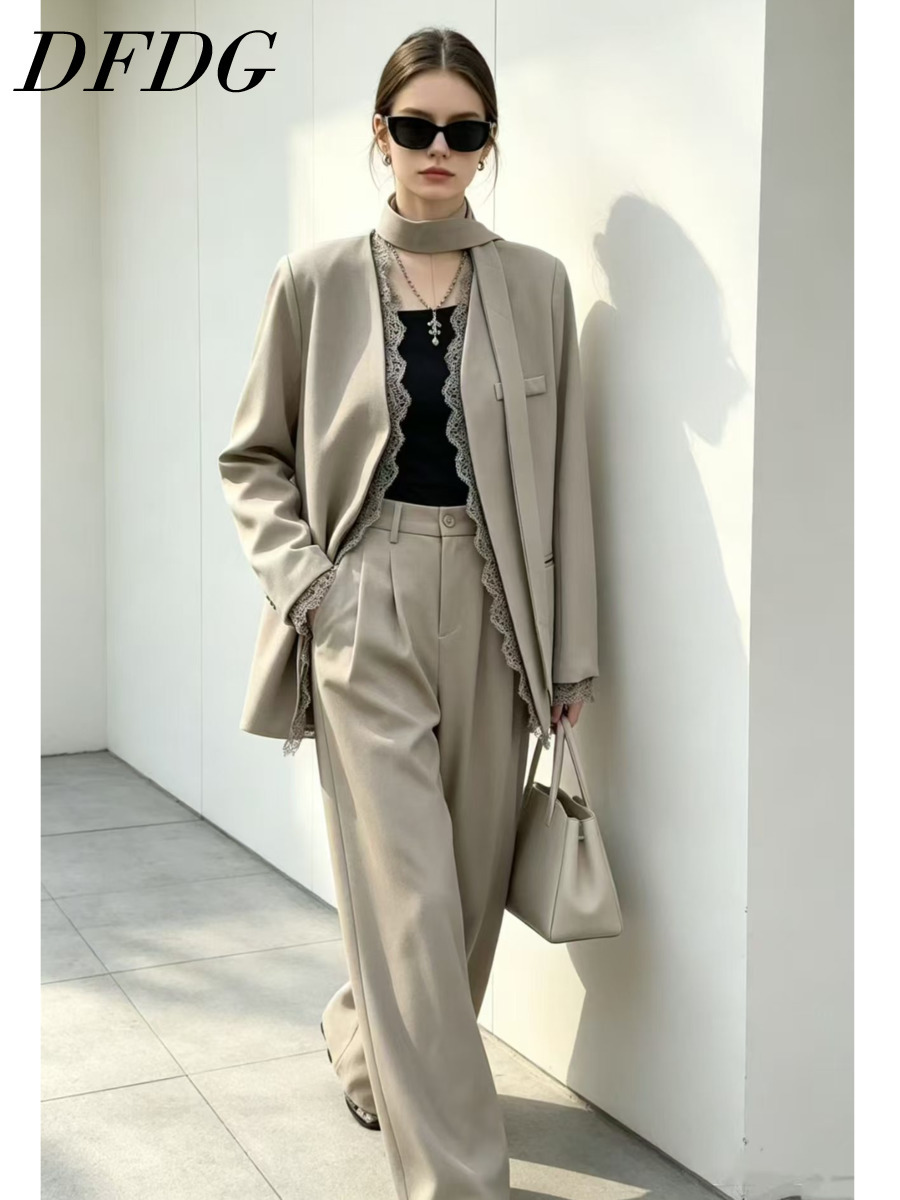 Blazer Women Oversized - ชุดสูทเบลเซอร์โอเวอร์ไซส์พร้อมผ้าพันคอสำหรับผู้หญิง DFDG 2026 พร้อมกางเกงขายาวทรงกว้าง แต่งขอบลูกไม้ ด้านในดีไซน์หรูหรา