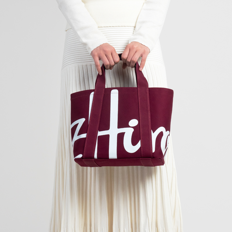 กระเป๋าผ้าแคนวาสลายโลโก้แบรนด์ - Women Fashion Brand Logo บทวิจารณ์และราคา